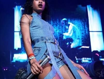Willow Smith Wait a Minute